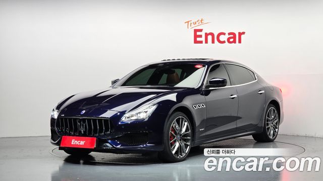 Maserati Quattroporte 2018 — photo 1