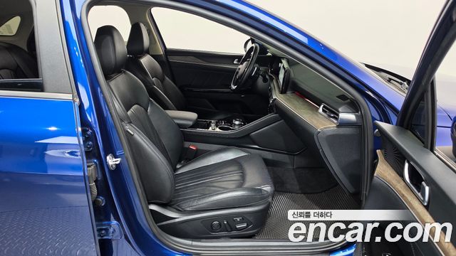 Kia K5 2022 — photo 11