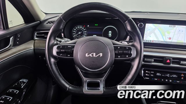 Kia K5 2022 — photo 15