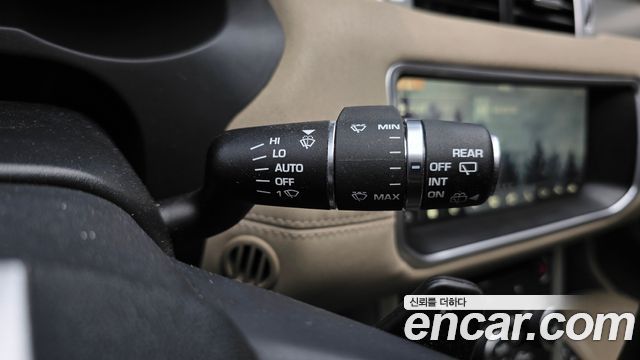Land Rover Range Rover Evoque 2018 — photo 18