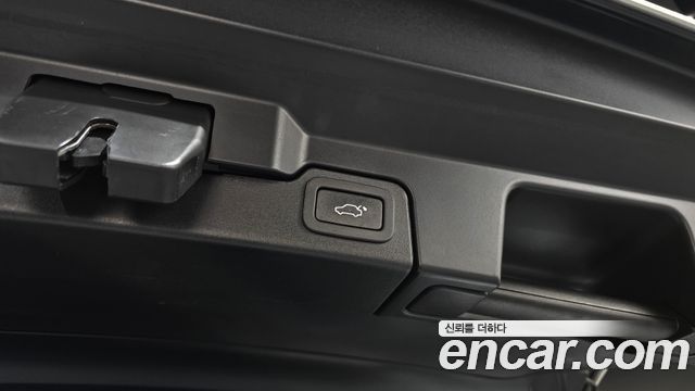 Land Rover Range Rover Evoque 2018 — photo 20