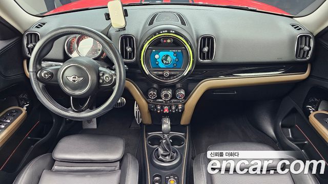 Mini Countryman 2018 — photo 10