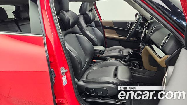 Mini Countryman 2018 — photo 16