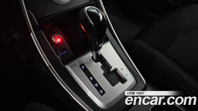 Hyundai AVANTE 2012 — photo 9