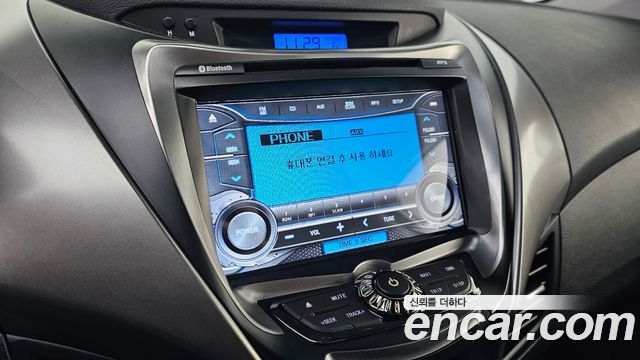 Hyundai AVANTE 2012 — photo 14