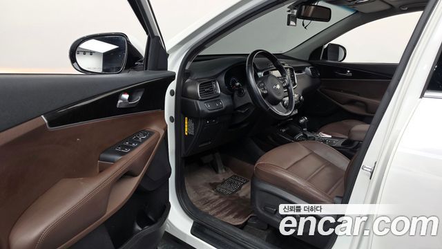 Kia Sorento 2016 — photo 13