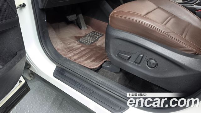 Kia Sorento 2016 — photo 30