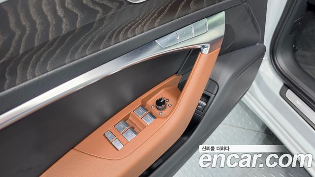 Audi A6 2020 — photo 11