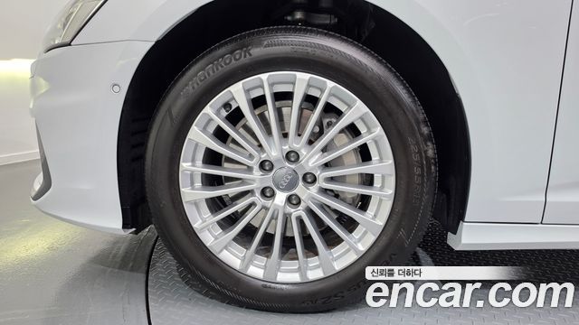 Audi A6 2020 — photo 19