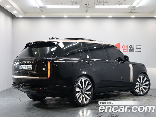 Land Rover Range Rover 2024 — photo 3