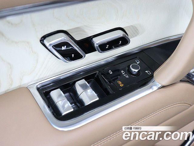 Land Rover Range Rover 2024 — photo 10