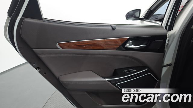 Kia K7 2017 — photo 15