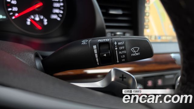 Kia K7 2017 — photo 28