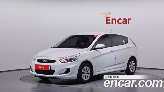 Hyundai Accent 2019 — photo 1
