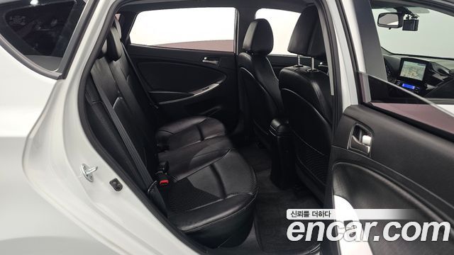 Hyundai Accent 2019 — photo 11