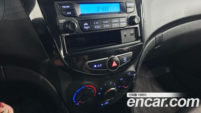 Hyundai Accent 2019 — photo 18