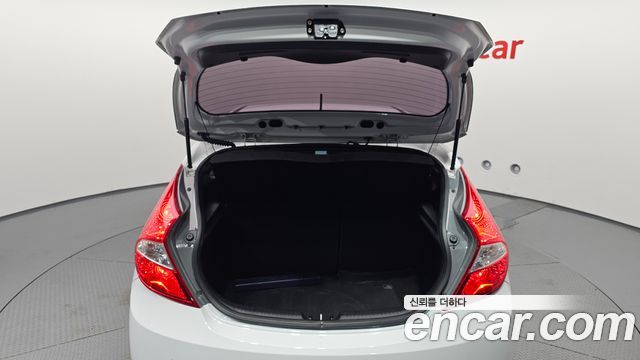 Hyundai Accent 2019 — photo 20