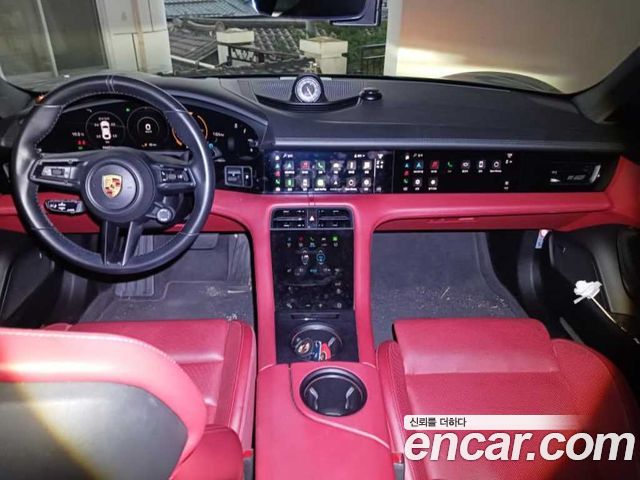 Porsche Taycan 2021 — photo 8