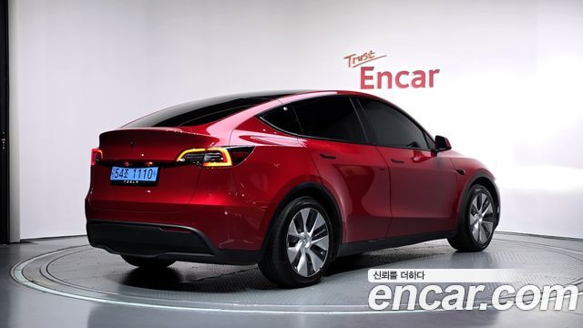 Tesla Model Y 2021 — photo 2