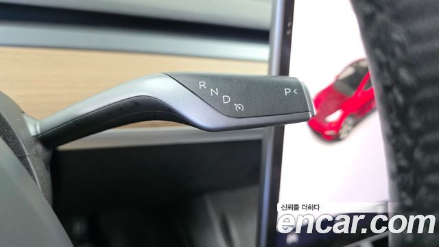 Tesla Model Y 2021 — photo 9