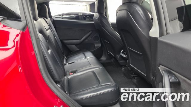 Tesla Model Y 2021 — photo 12