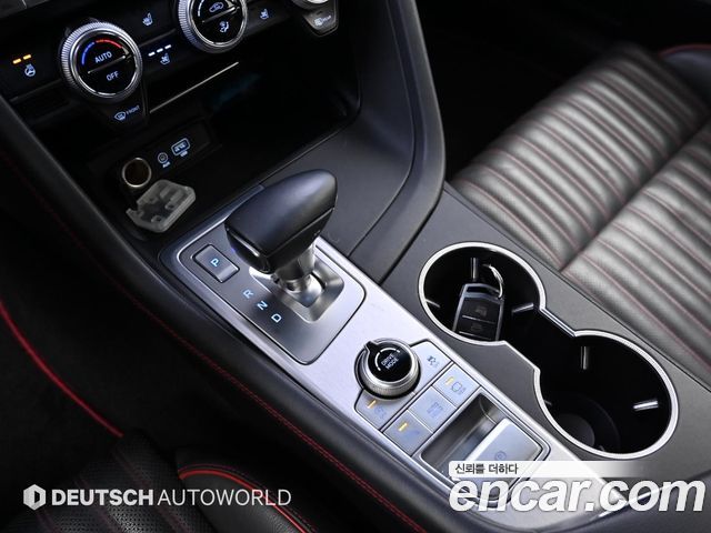 Genesis G70 2018 — photo 9