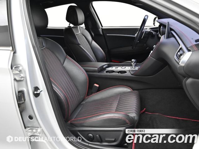 Genesis G70 2018 — photo 10