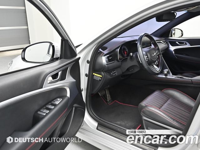 Genesis G70 2018 — photo 11