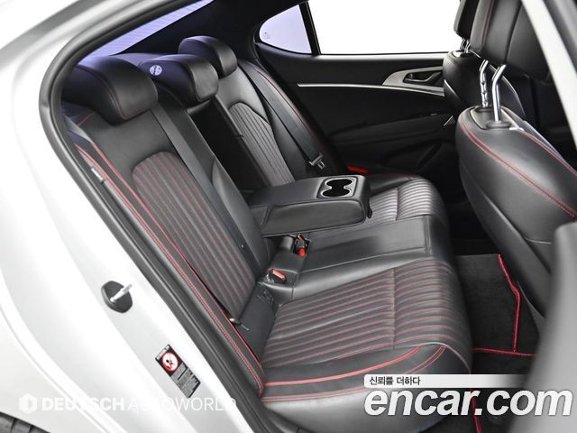 Genesis G70 2018 — photo 12