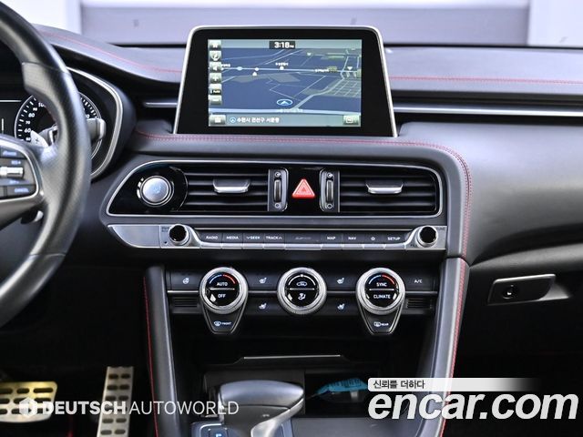 Genesis G70 2018 — photo 14