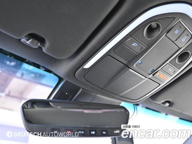 Genesis G70 2018 — photo 18
