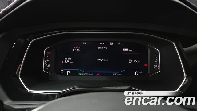 Volkswagen Jetta 2021 — photo 11