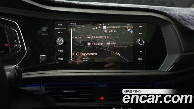 Volkswagen Jetta 2021 — photo 23