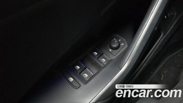 Volkswagen Jetta 2021 — photo 28