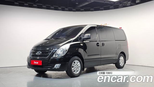 Hyundai Starex 2018 — photo 1