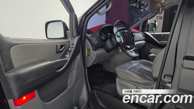 Hyundai Starex 2018 — photo 10