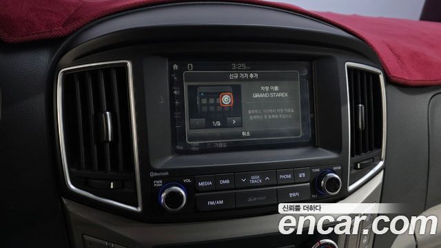 Hyundai Starex 2018 — photo 17