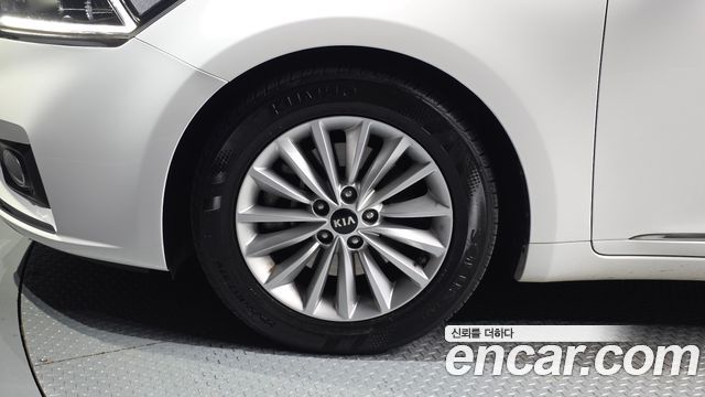 Kia K7 2017 — photo 5
