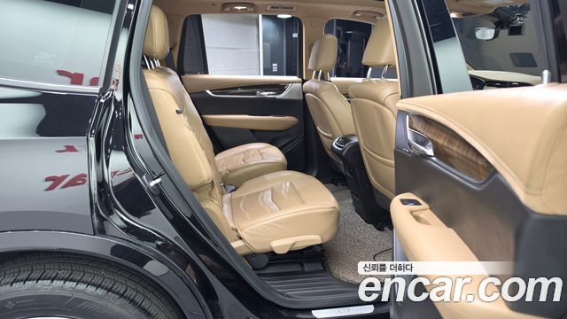 Cadillac XT6 2020 — photo 18