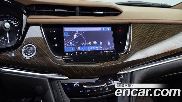Cadillac XT6 2020 — photo 20