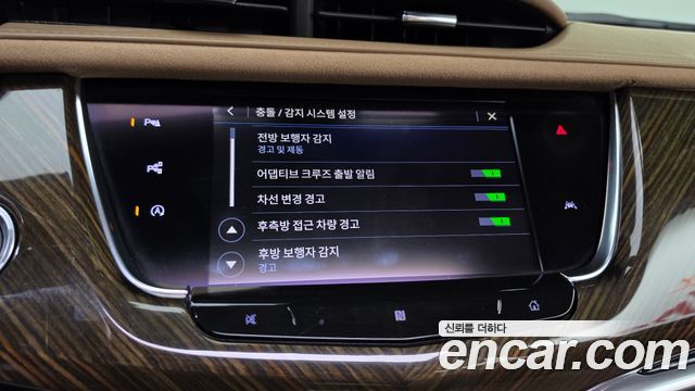Cadillac XT6 2020 — photo 22