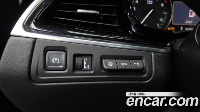 Cadillac XT6 2020 — photo 23