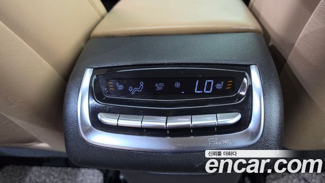 Cadillac XT6 2020 — photo 24