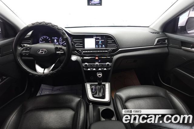 Hyundai AVANTE 2019 — photo 9
