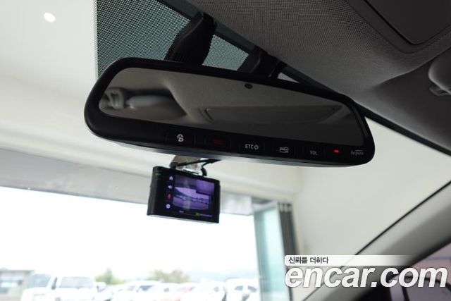 Hyundai AVANTE 2019 — photo 14