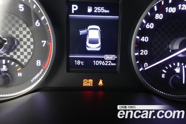 Hyundai AVANTE 2019 — photo 16