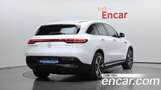 Mercedes-Benz EQC 2020 — photo 2
