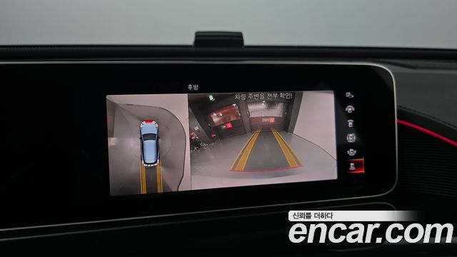 Mercedes-Benz EQC 2020 — photo 21