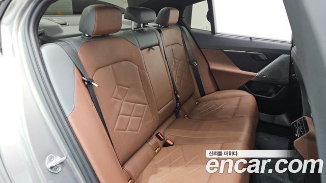 BMW 5-Series 2026 — photo 24