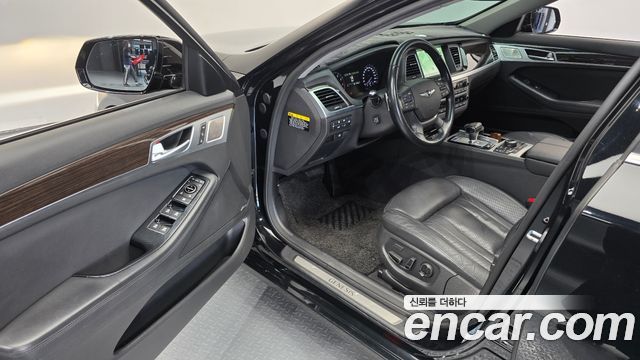 Genesis G80 2017 — photo 10